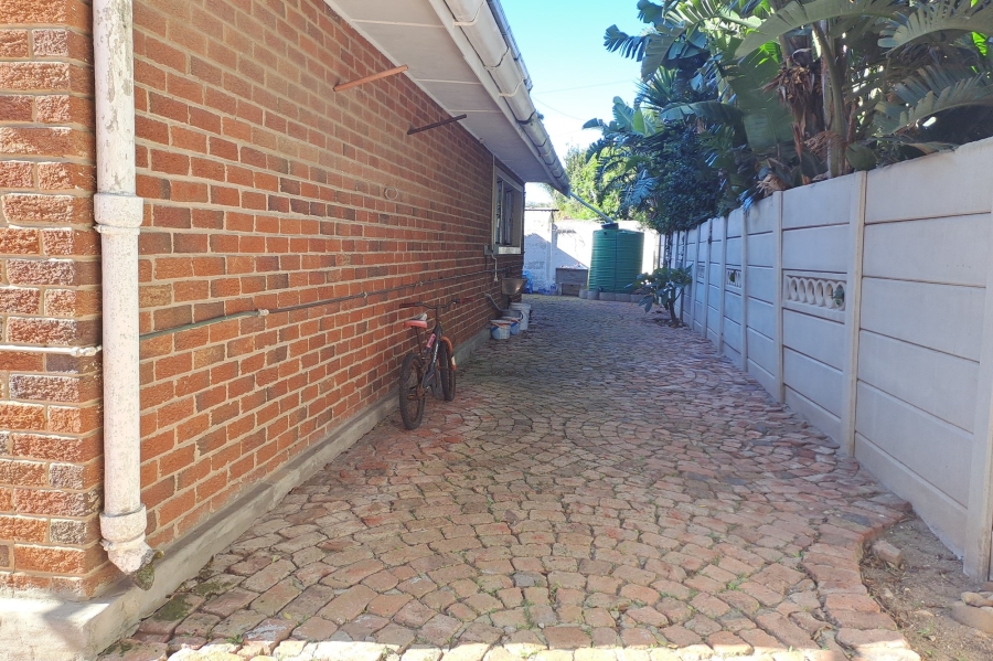4 Bedroom Property for Sale in Amsterdamhoek Eastern Cape